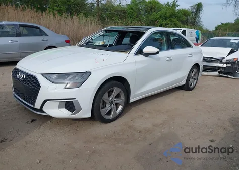 2022 Audi A3 Premium 40 Tfsi Front-Wheel Drive S Tronic z USA, uszkodzony, nr VIN WAUAUDGY2NA033575